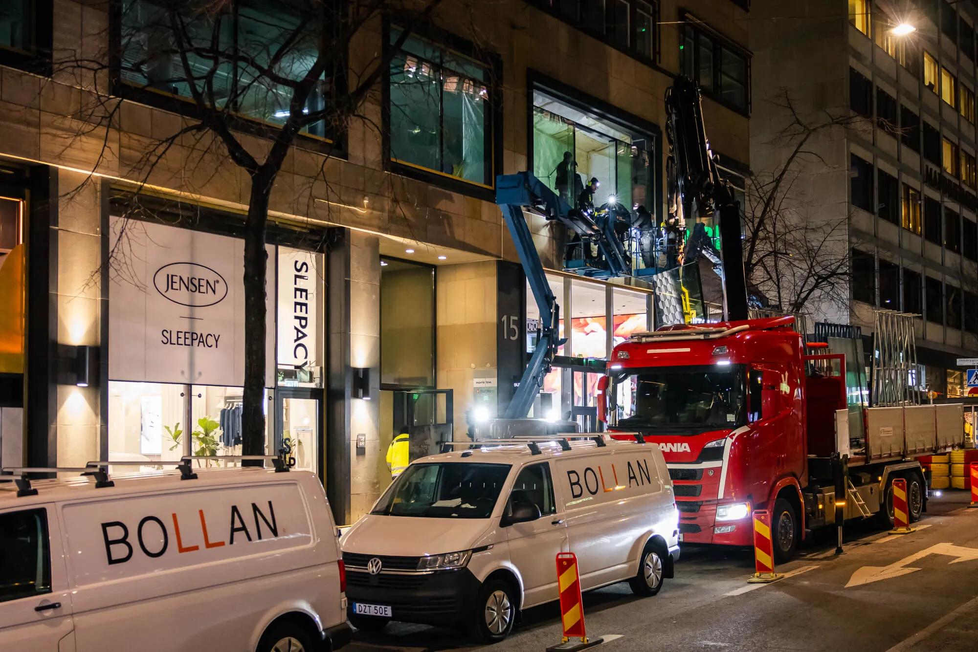 Nattlig precision: Bollans team i aktion